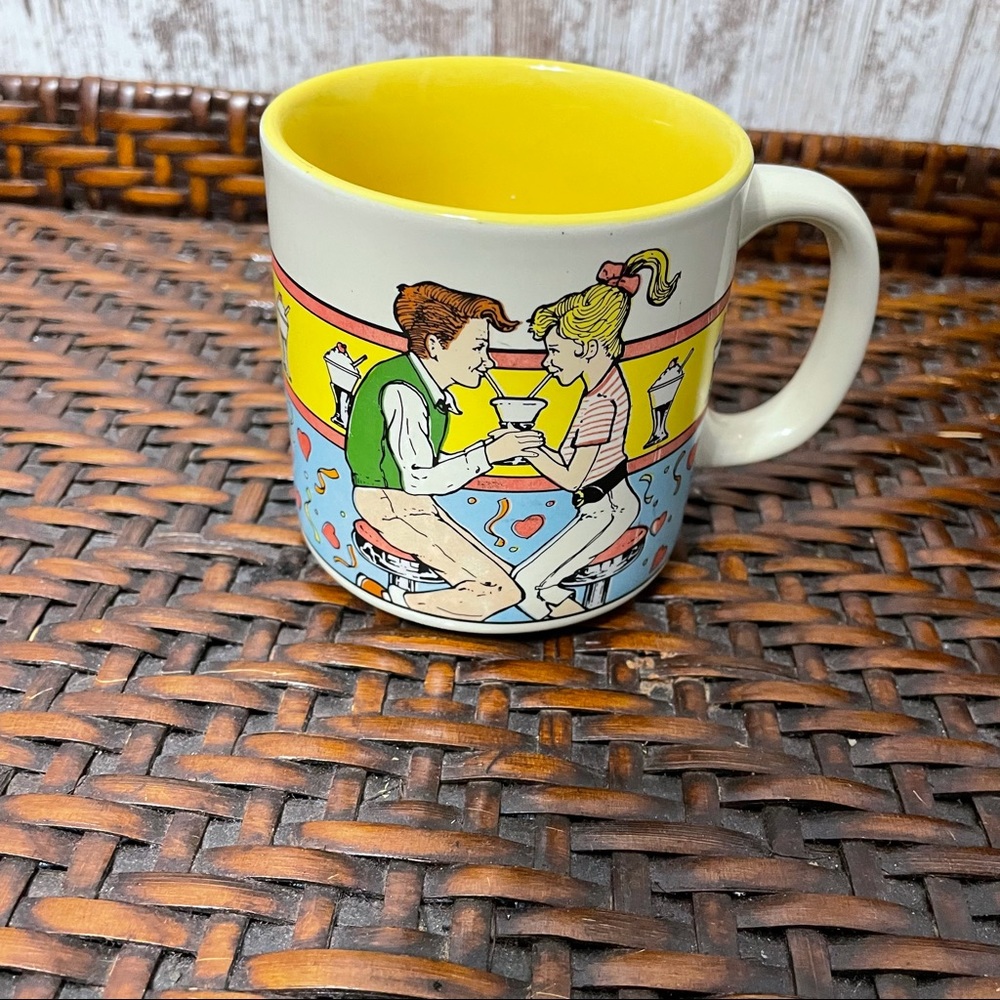 Vintage 1986 Ceramic Mug Milkshake Couple